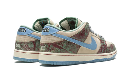 Tênis Nike Dunk Low SB x Crenshaw Skate Club Colorido - FN4193-100
